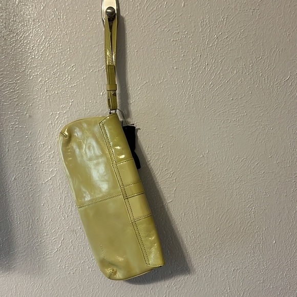 Kenneth Cole All Leather Clutch - Picture 2 of 6